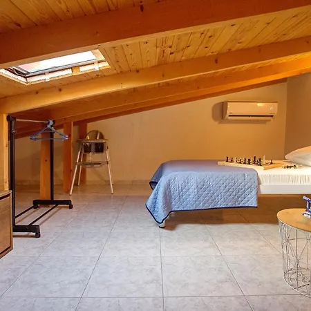 House Ioanna 2 - Loft Néa Péramos
